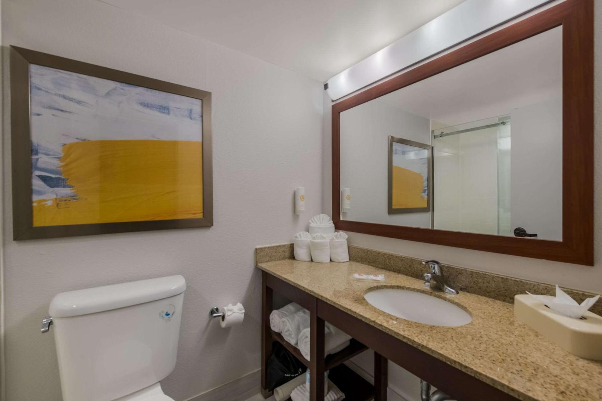 Comfort Inn Newport News - Hampton I-64 מראה חיצוני תמונה