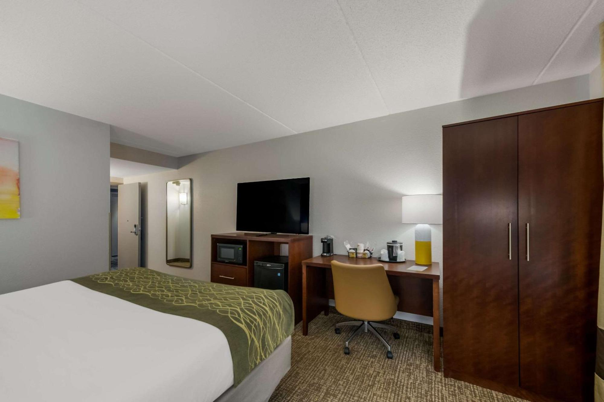 Comfort Inn Newport News - Hampton I-64 מראה חיצוני תמונה