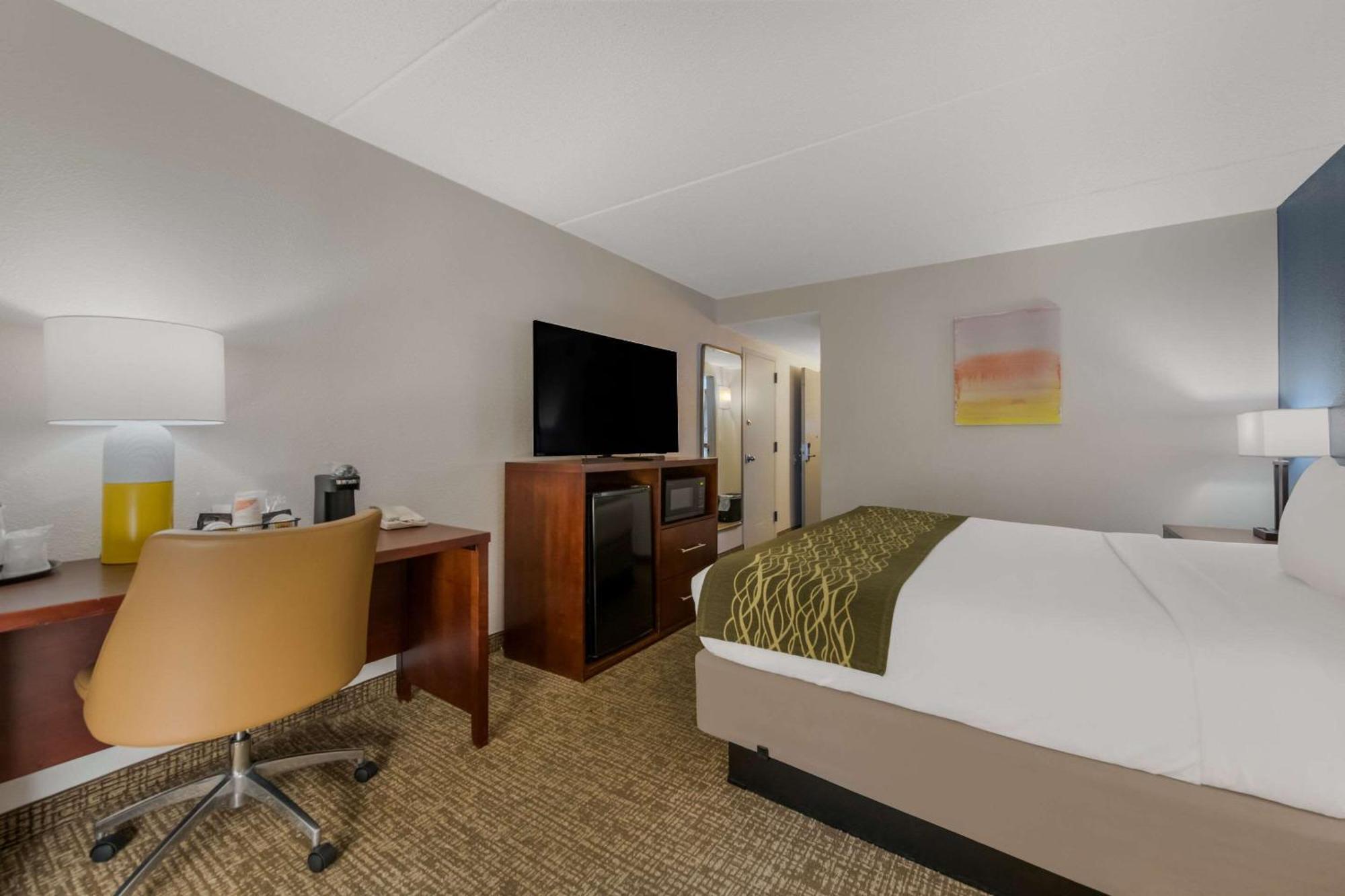 Comfort Inn Newport News - Hampton I-64 מראה חיצוני תמונה