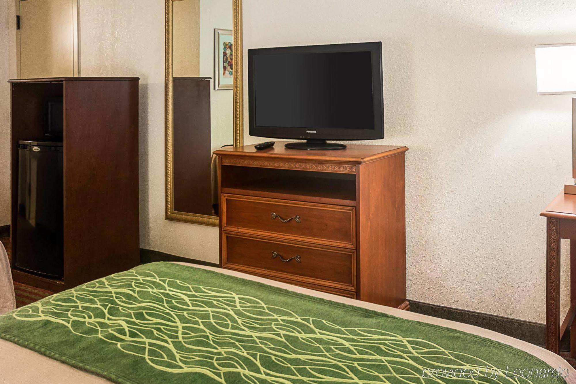 Comfort Inn Newport News - Hampton I-64 מראה חיצוני תמונה