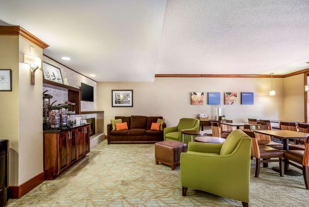 Comfort Inn Newport News - Hampton I-64 מראה פנימי תמונה